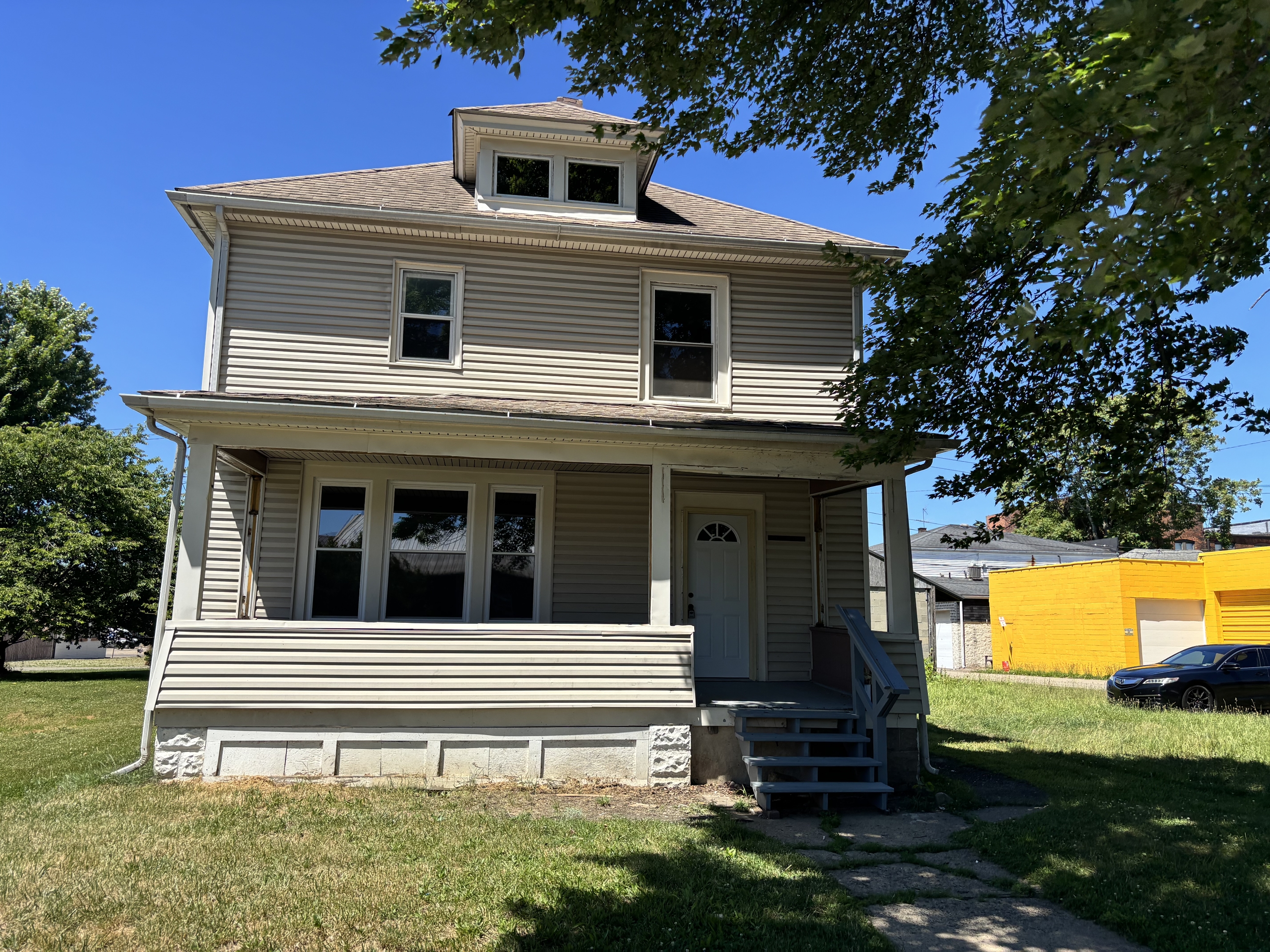 Property main image